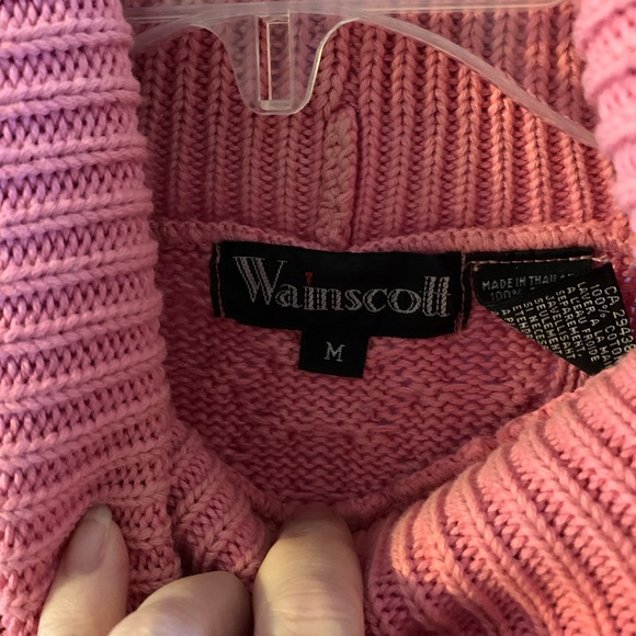 Pink sweater - Picture 2 of 3